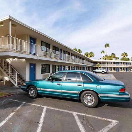 Motel 6-Palm Springs, Ca - East - Palm Canyon Ngoại thất bức ảnh