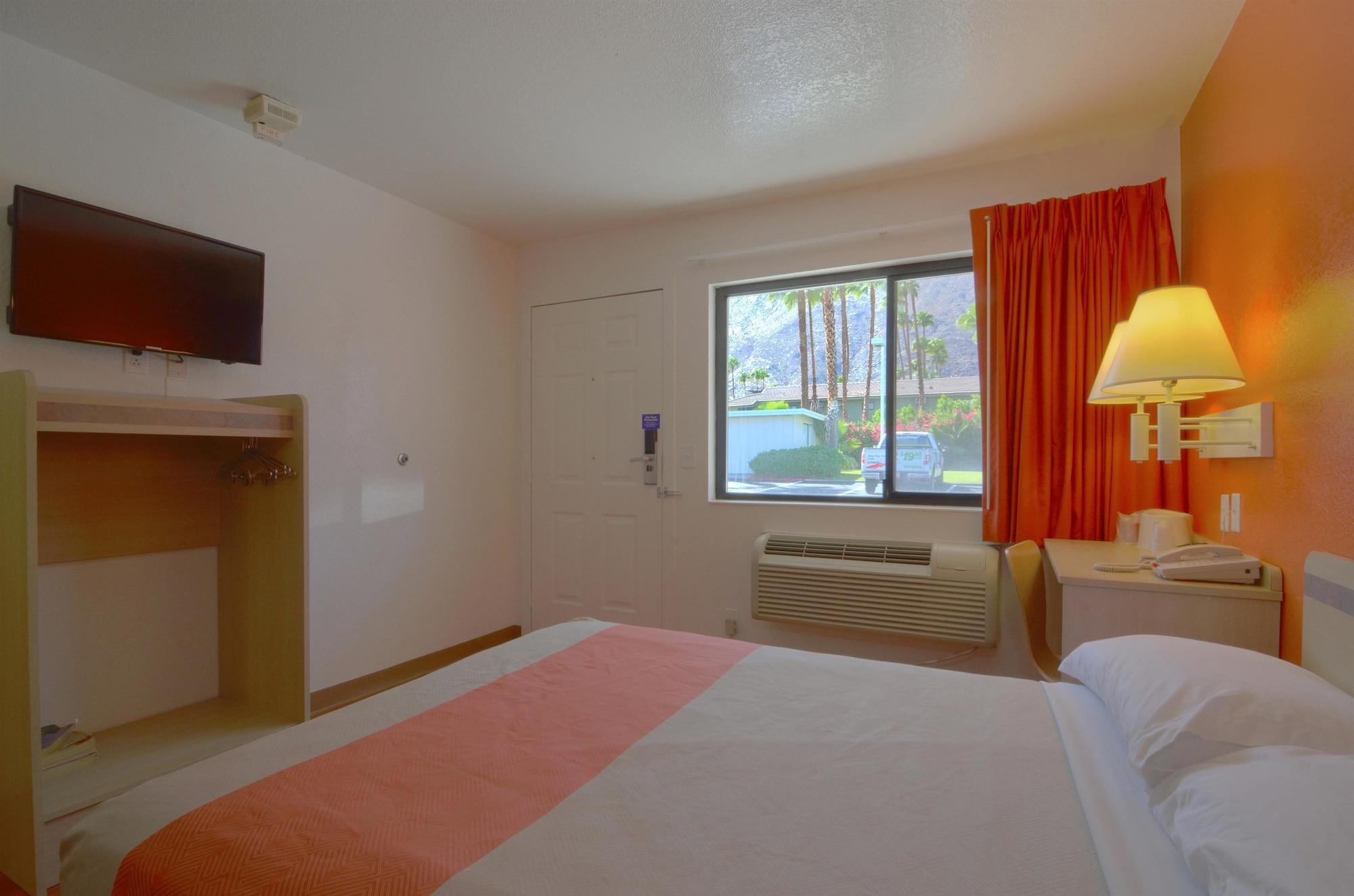 Motel 6-Palm Springs, Ca - East - Palm Canyon Ngoại thất bức ảnh