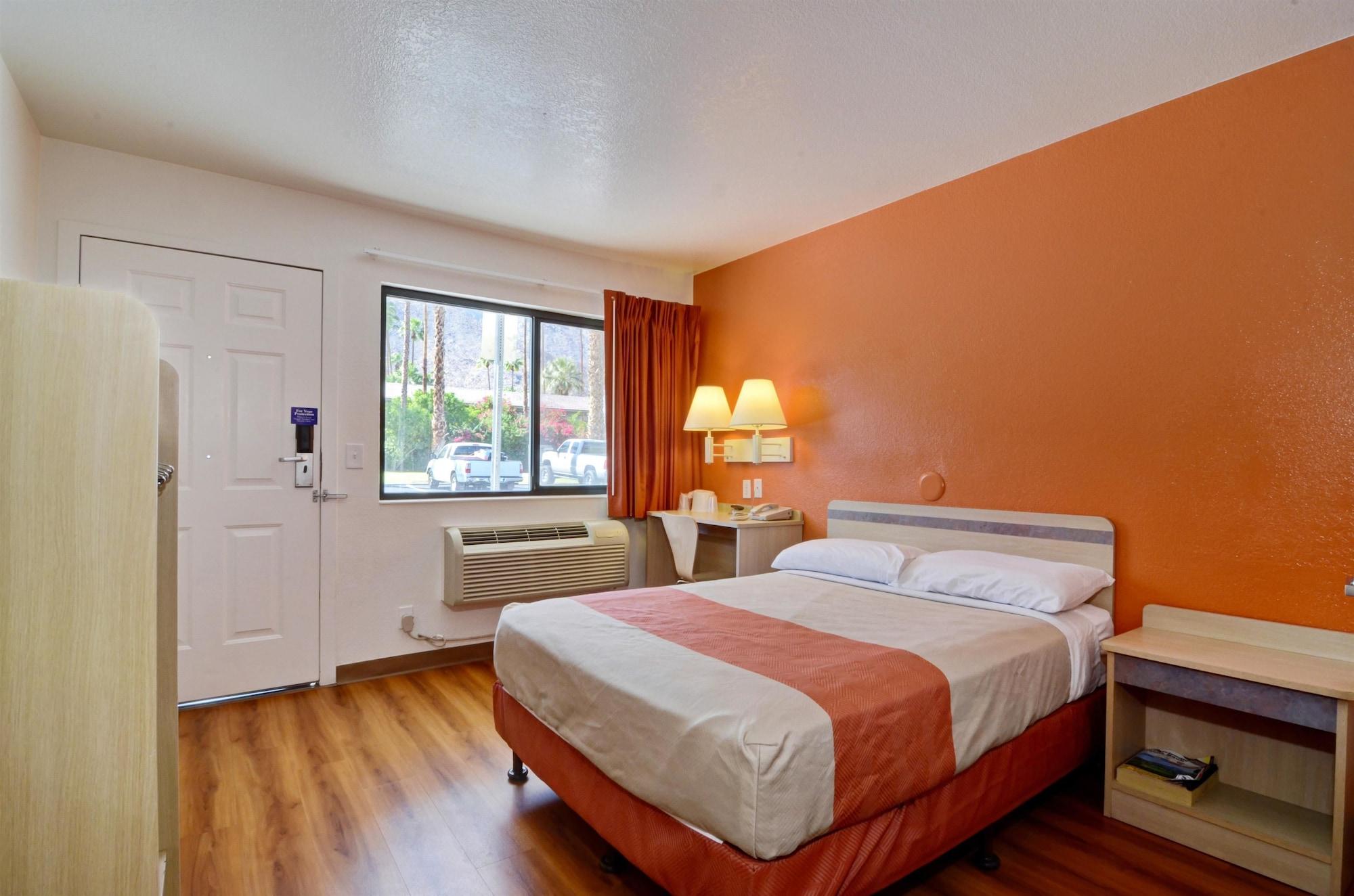 Motel 6-Palm Springs, Ca - East - Palm Canyon Ngoại thất bức ảnh