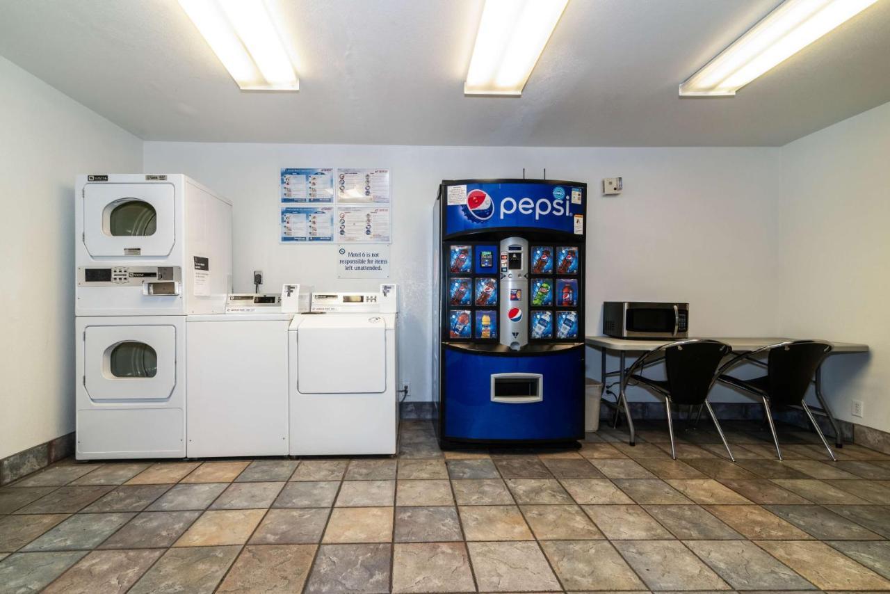 Motel 6-Palm Springs, Ca - East - Palm Canyon Ngoại thất bức ảnh
