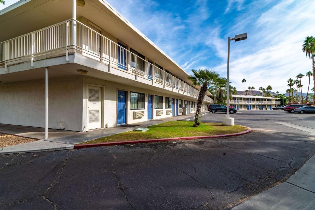 Motel 6-Palm Springs, Ca - East - Palm Canyon Ngoại thất bức ảnh