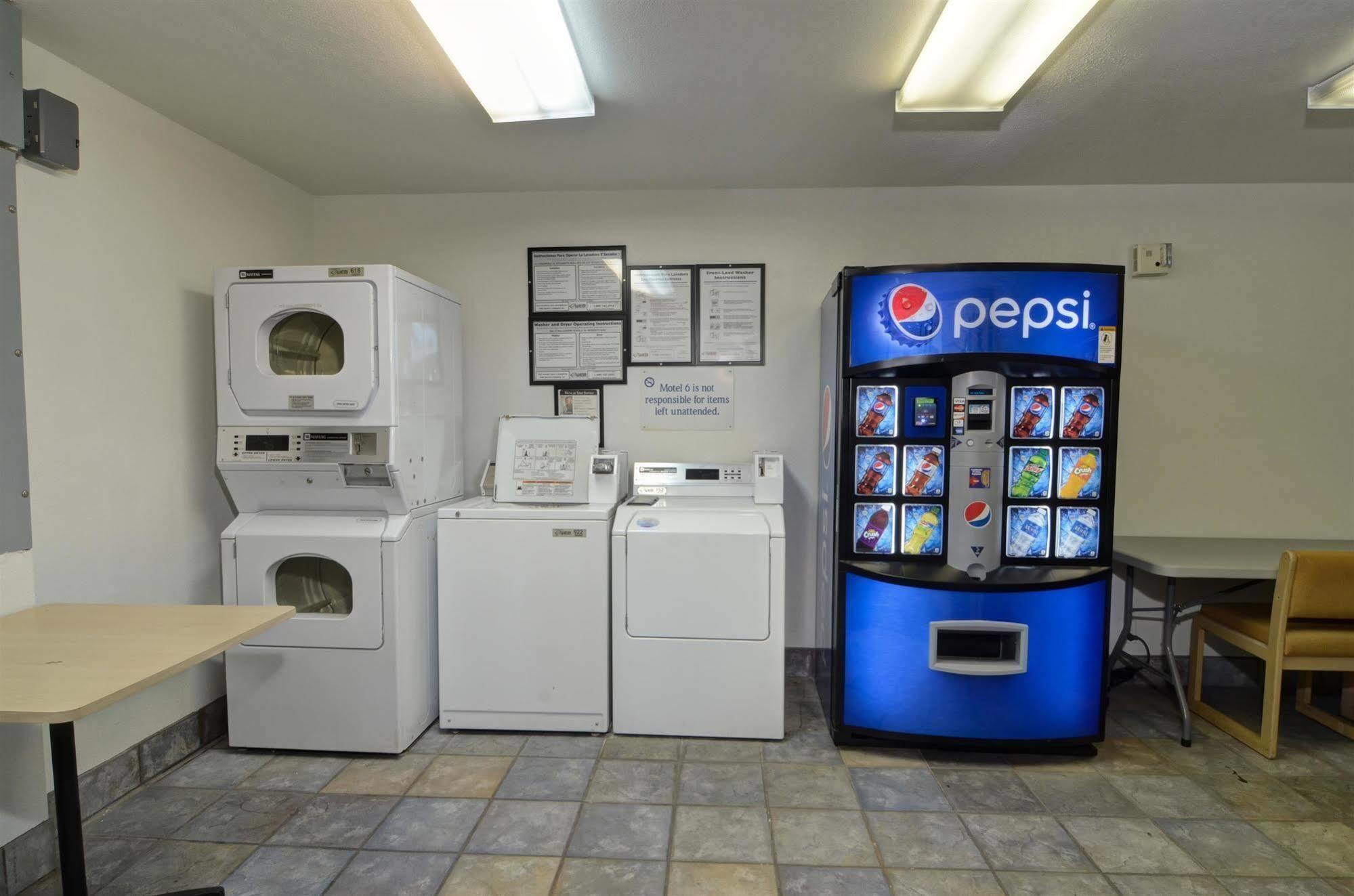 Motel 6-Palm Springs, Ca - East - Palm Canyon Ngoại thất bức ảnh