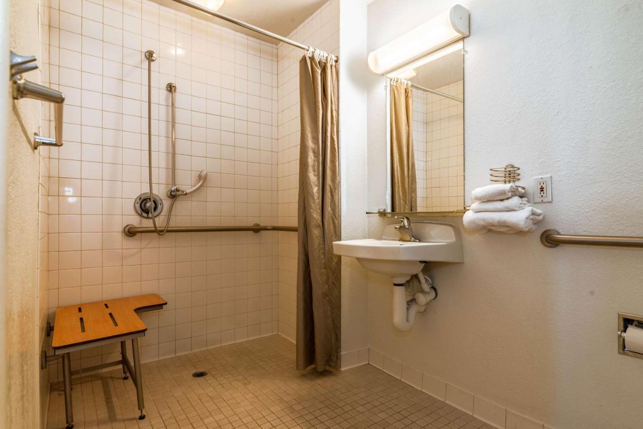 Motel 6-Palm Springs, Ca - East - Palm Canyon Ngoại thất bức ảnh